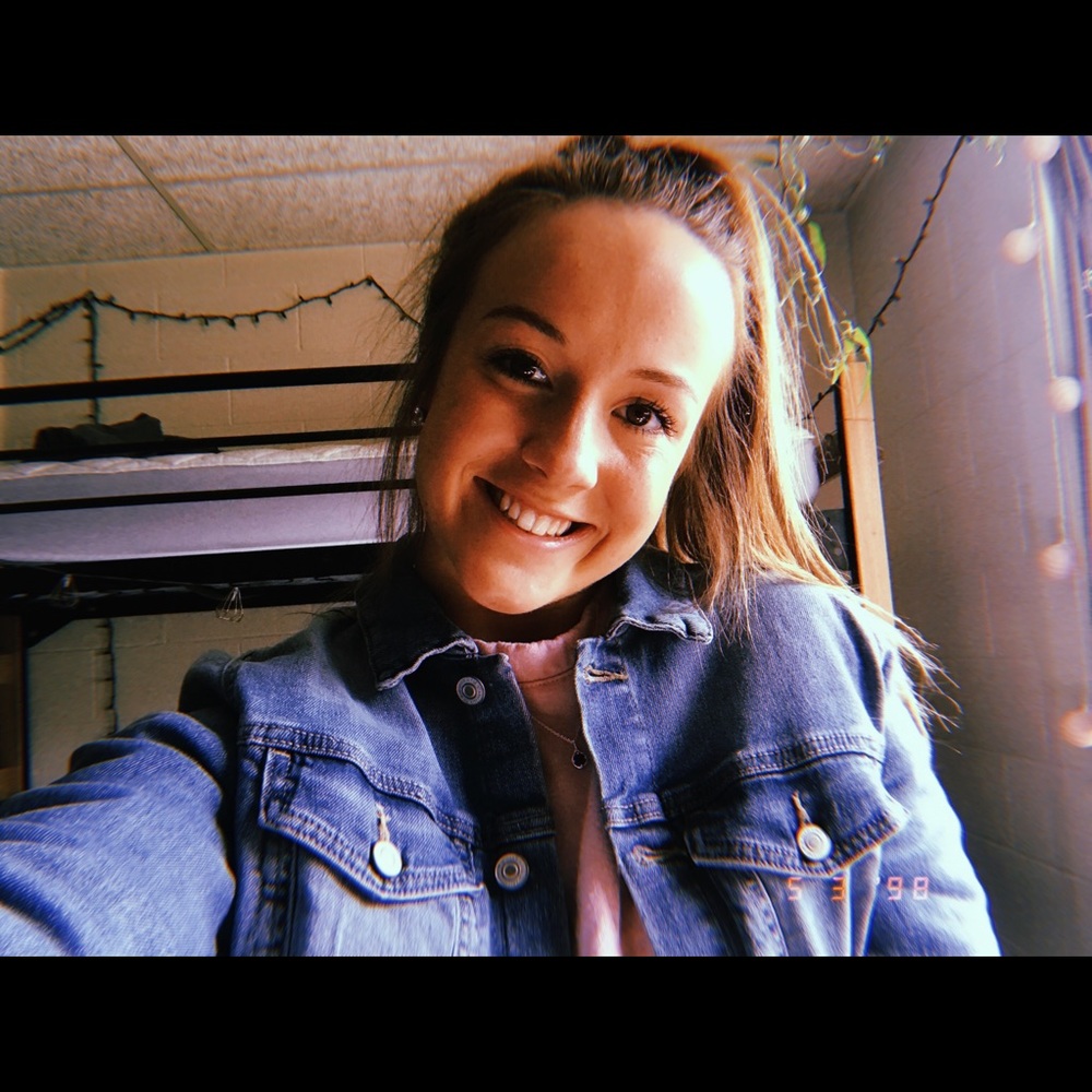 Meet your Posher, Mikayla